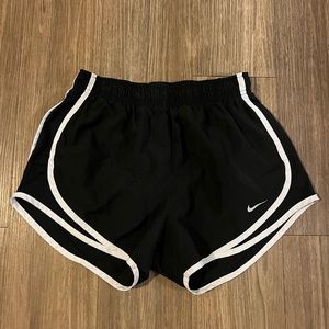 NIKE Women's Dri-fit Tempo Track Short